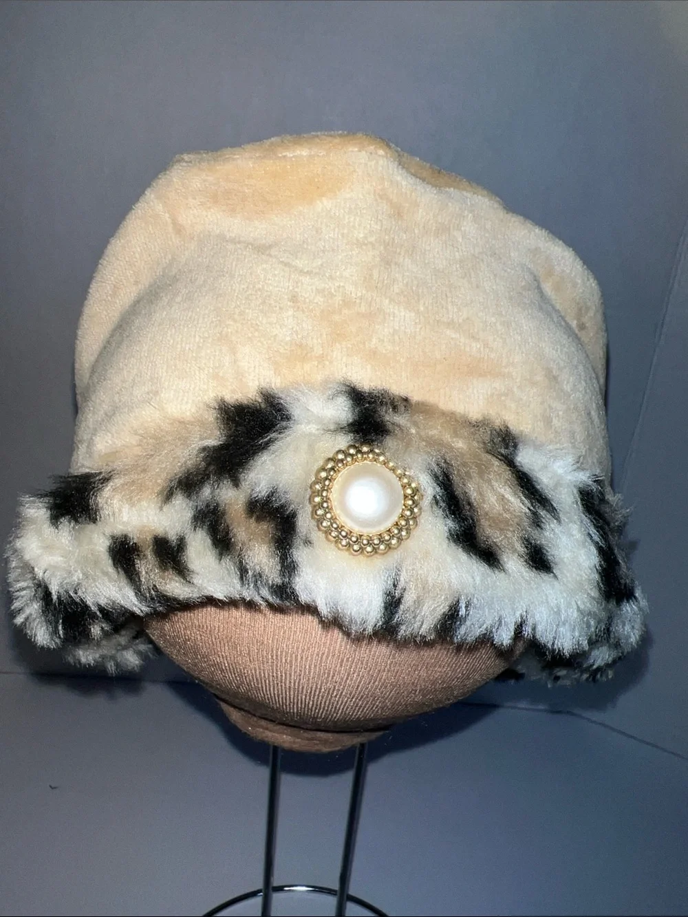 Beige Faux Fur Trim Pearl Button Winter Hat